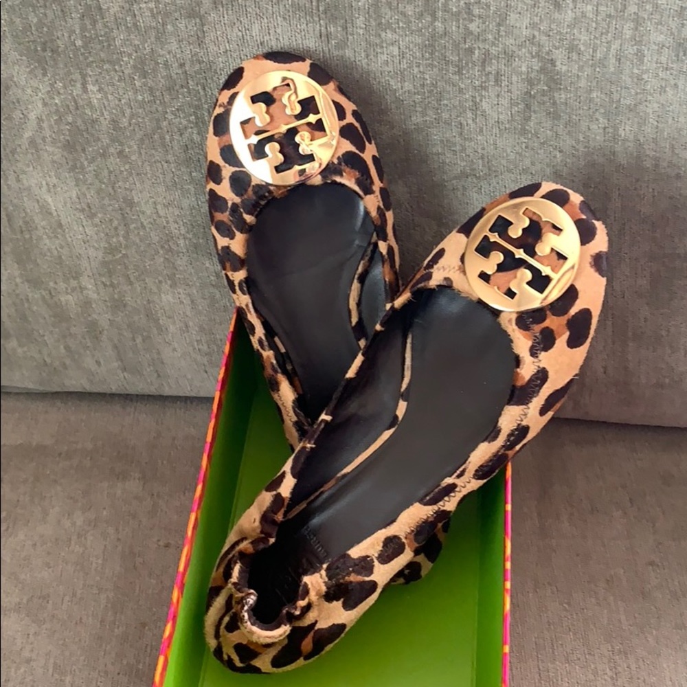 TORY BURCH “Reva” Leopard Print ballet flat
